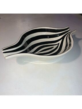 Unbranded Serveware Zebra Print Dish One Size White Black